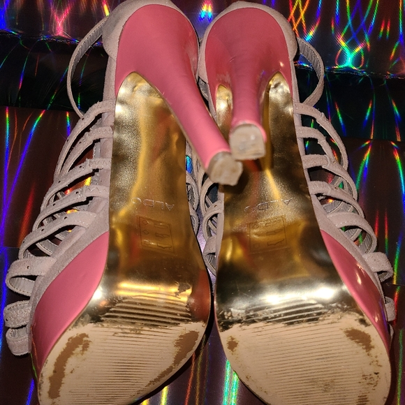 Vintage ALDO Neon Pink and Tan Ankle Strap Gold Studded Platforms Size 8.5 - Picture 8 of 15
